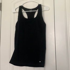 Workout top with bra lining